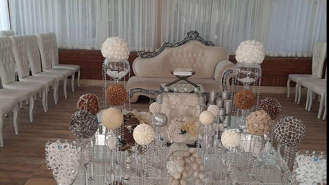 Kariz Salonu Bahçesi